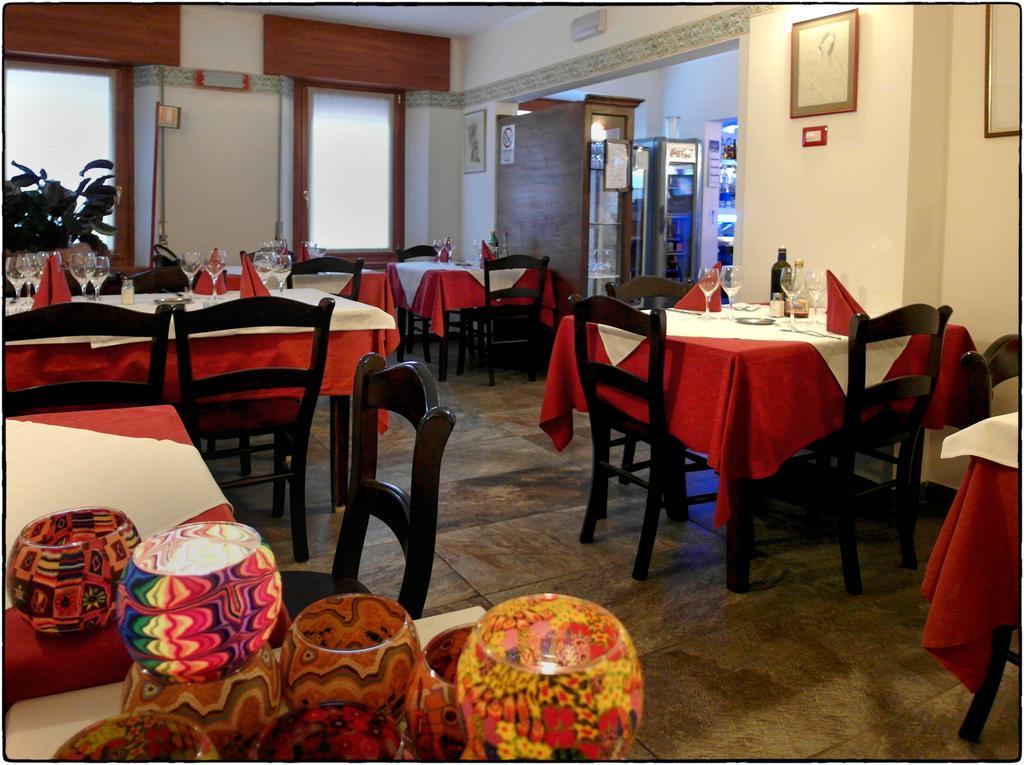Locanda Del Re Feltre Buitenkant foto