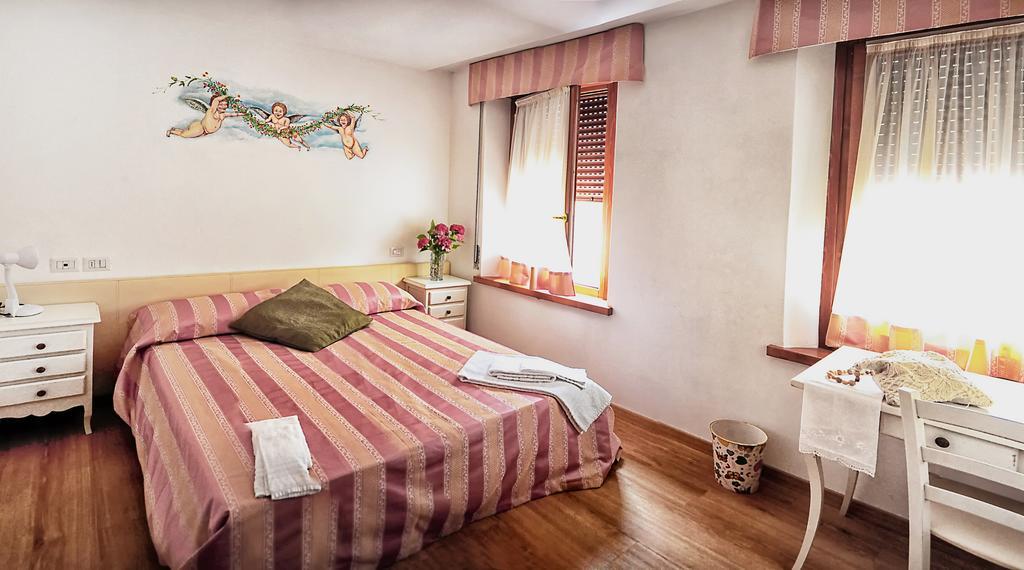 Locanda Del Re Feltre Kamer foto