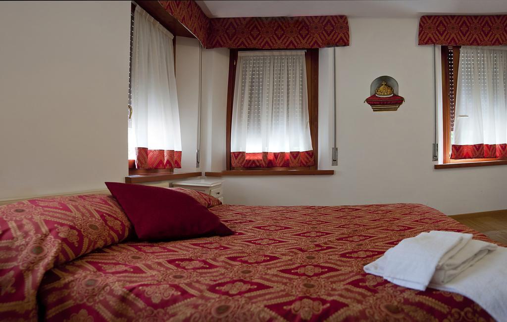 Locanda Del Re Feltre Kamer foto
